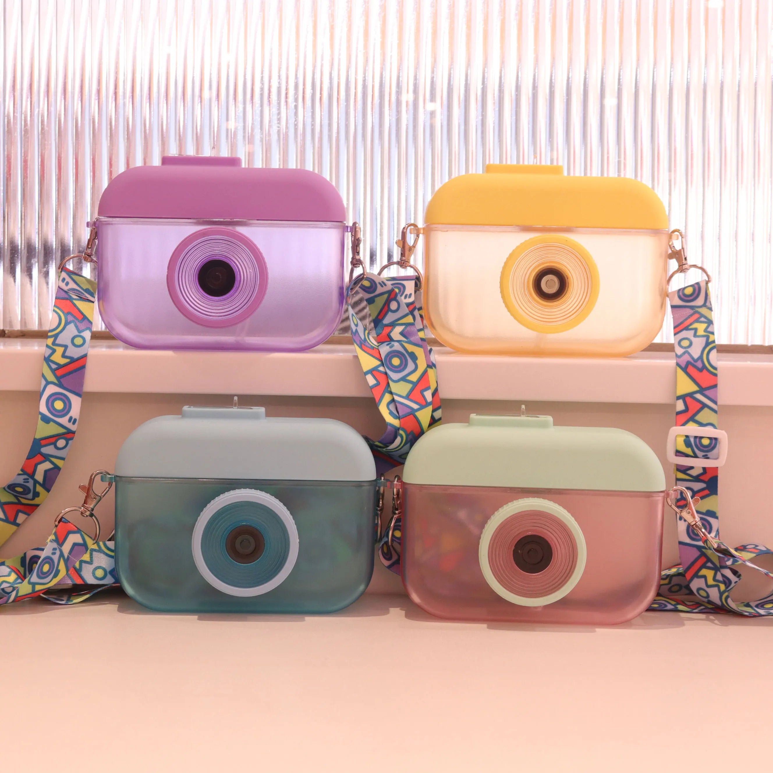 Customizable Mini Plastic Drink Cup Strap School Creative Camera Shape Kid Water Bottle Private Label Quality Gift Custom Logo