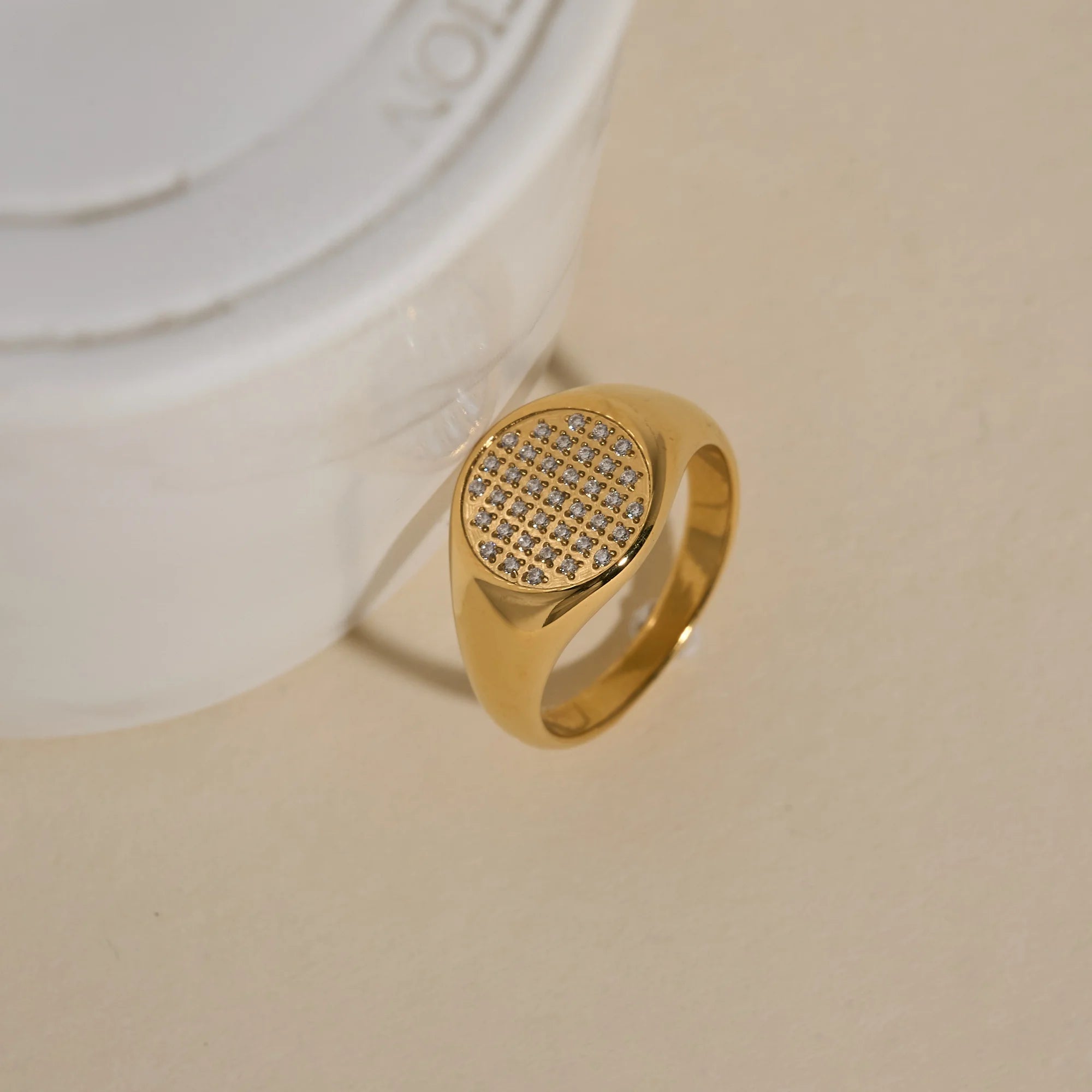 Dazan HOT New Ins Trendy 18k PVD Gold Plated Stainless Steel Minimalist CNC Star Zircon Emblem Disc Ring for Cowgirl Lady Gift