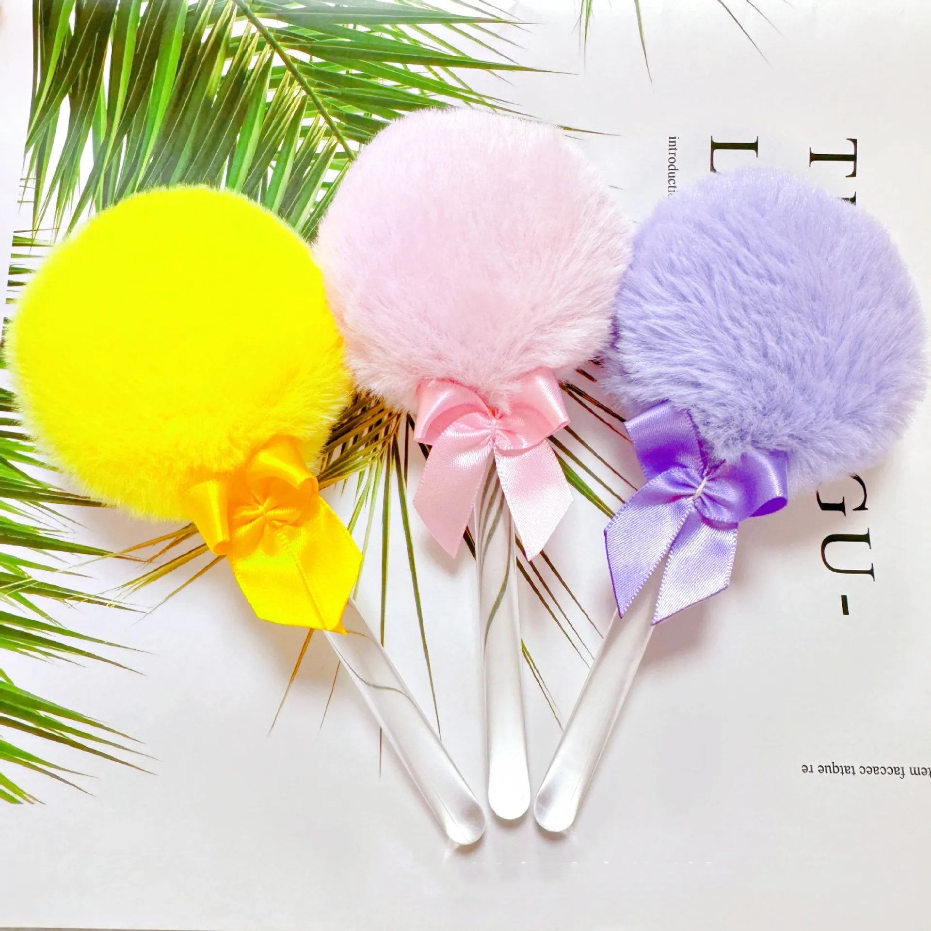 Clear Handle Lovely Makeup Powder Puff Brush Velvet Cosmetic Fluffy Plush Puff with Ribbon Bow for Face or Body