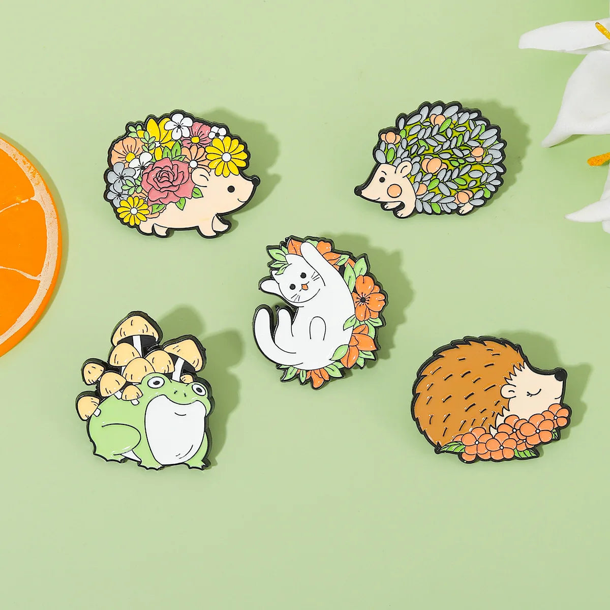 Cute Color Flower Brooch Hedgehog Cat Frog Enamel Pin Lovely Animal 3d Creative Metal Lapel Pin Badge Fashion Design Brooch