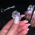 New Arrival Exaggerated Cubic Zirconia Women Wedding Rings Blingbling Full Diamond Proposal Rings for Women