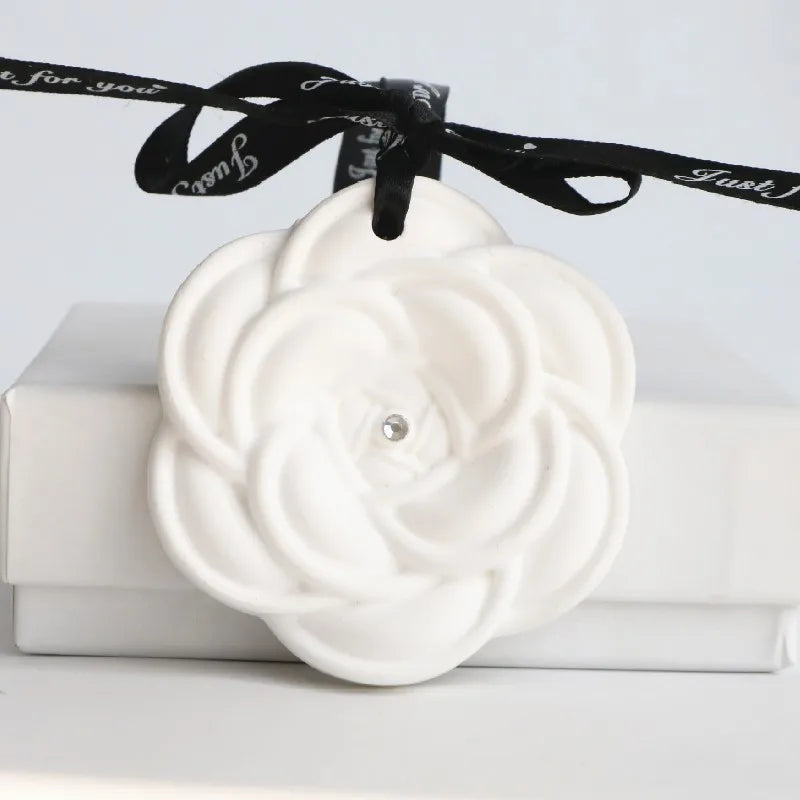 Stocked Scented Ceramic Aroma Plaster Porcelain Flower Home Fragrance Essential Oil Diffuser Hanging Wardrobe Car Air Freshener