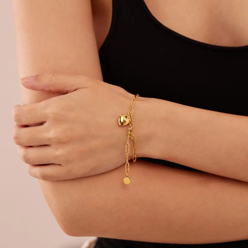 Elegant Ladies' Stainless Steel Paper Clip Link Charm Bracelet with Simple Gold Heart Cute Accessory Fashion Jewelry for Girls