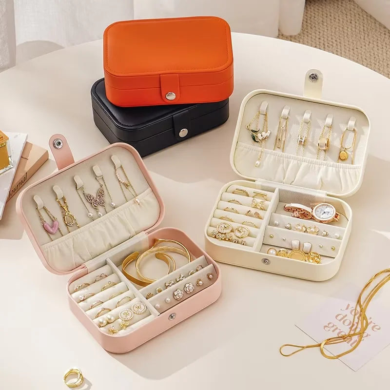 Hot Sale Small Portable Leather Jewelry Case with Buckle Girls Ear Stud Box Organizer for Travel and Storage