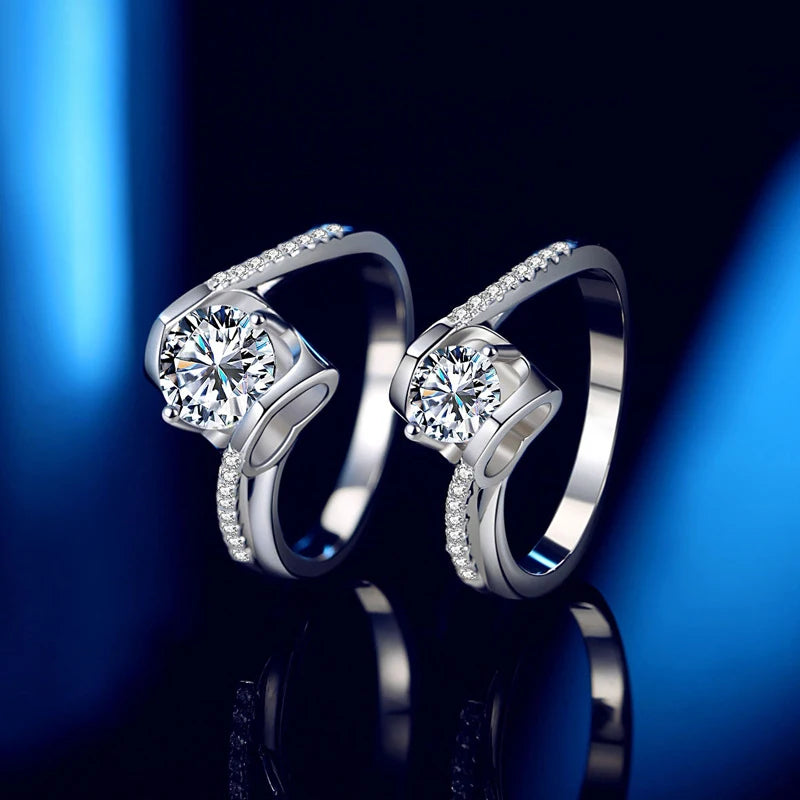 New Trendy Customized Fashion Jewelry White Gold Plated 925 Sterling Silver 0.5ct/1ct Moissanite Engagement Diamond Ring