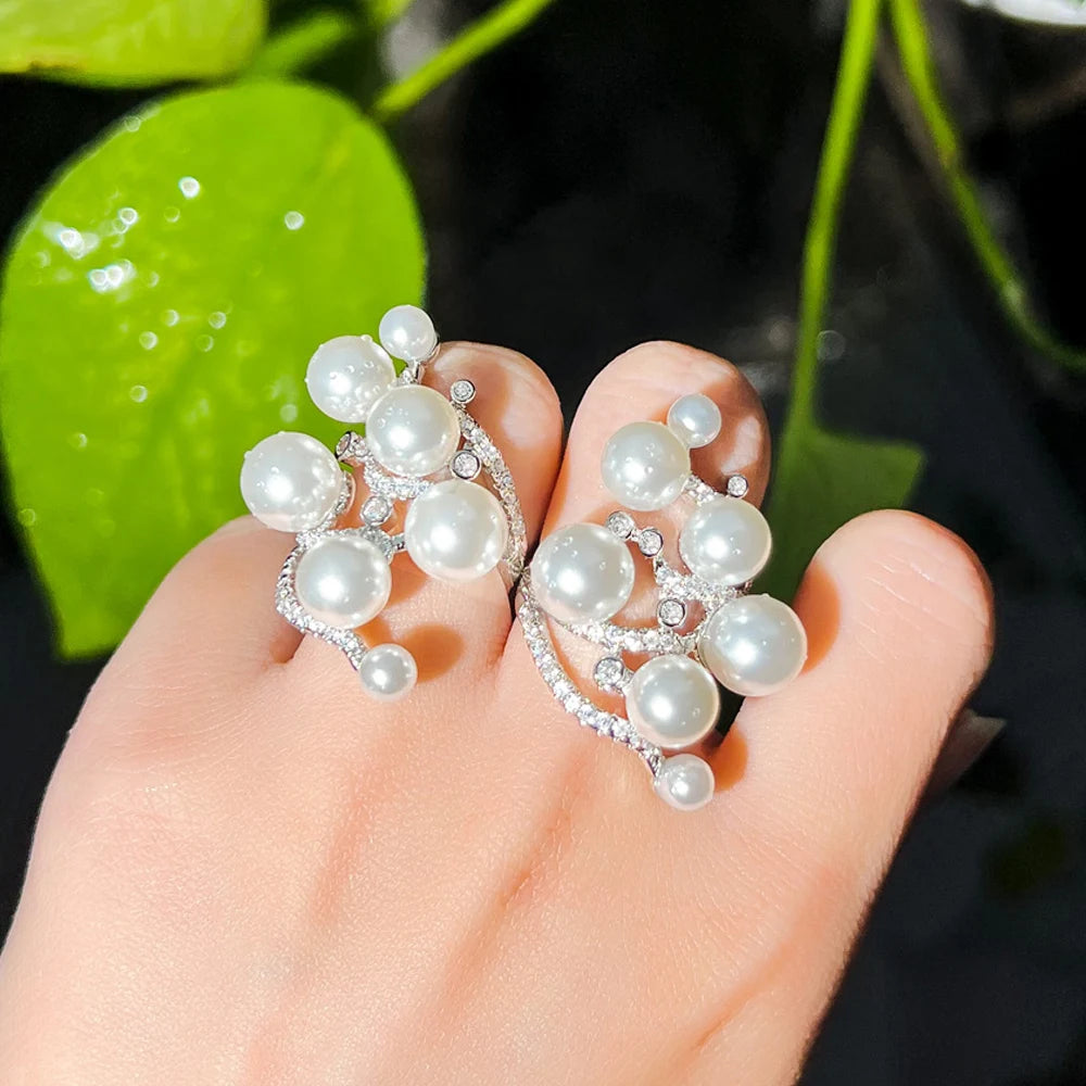 Adjustable Size Unique Creative Design Shiny White Cubic Zirconia Trendy Cute Engagement Moti Big Pearl Rings for Women Lady