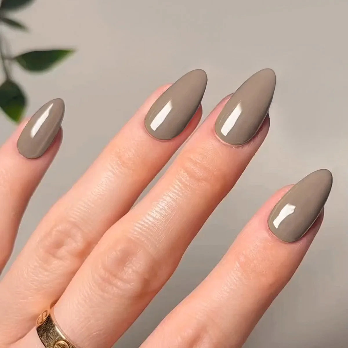 24 Pcs 3005 Charming Solid Color Short Almond Press on Nails Artificial Fingernails 3001 3003 3007 3009 3011 2997 2998 2999 3000