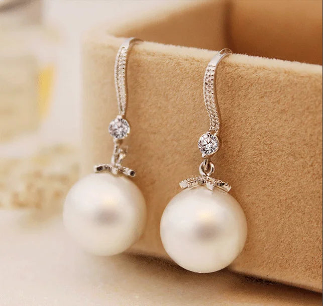 Huitan Luxury Women Silver Plated Pearl Hot Sale Dangle Earrings Wedding Engagement Cubic Zirconia Fashion Jewelry Drop Earrings