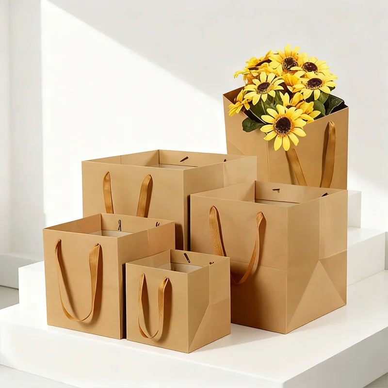 Wholesale Custom Large Luxury Gifts Shopping Art Kraft Paper Bags with Handles Printed Your Own logo for Flowers Paper Bags