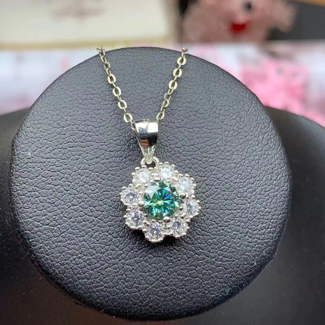 Hot Sale 925 Sterling Silver Moissanite Pendant Necklace Low MOQ Birthday Hawaii Flower Charm