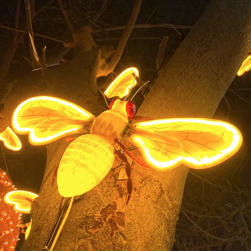 Momovalley Theme Lighting Outdoor Waterproof LED Bee for Christmas Thanksgiving Door Decoration