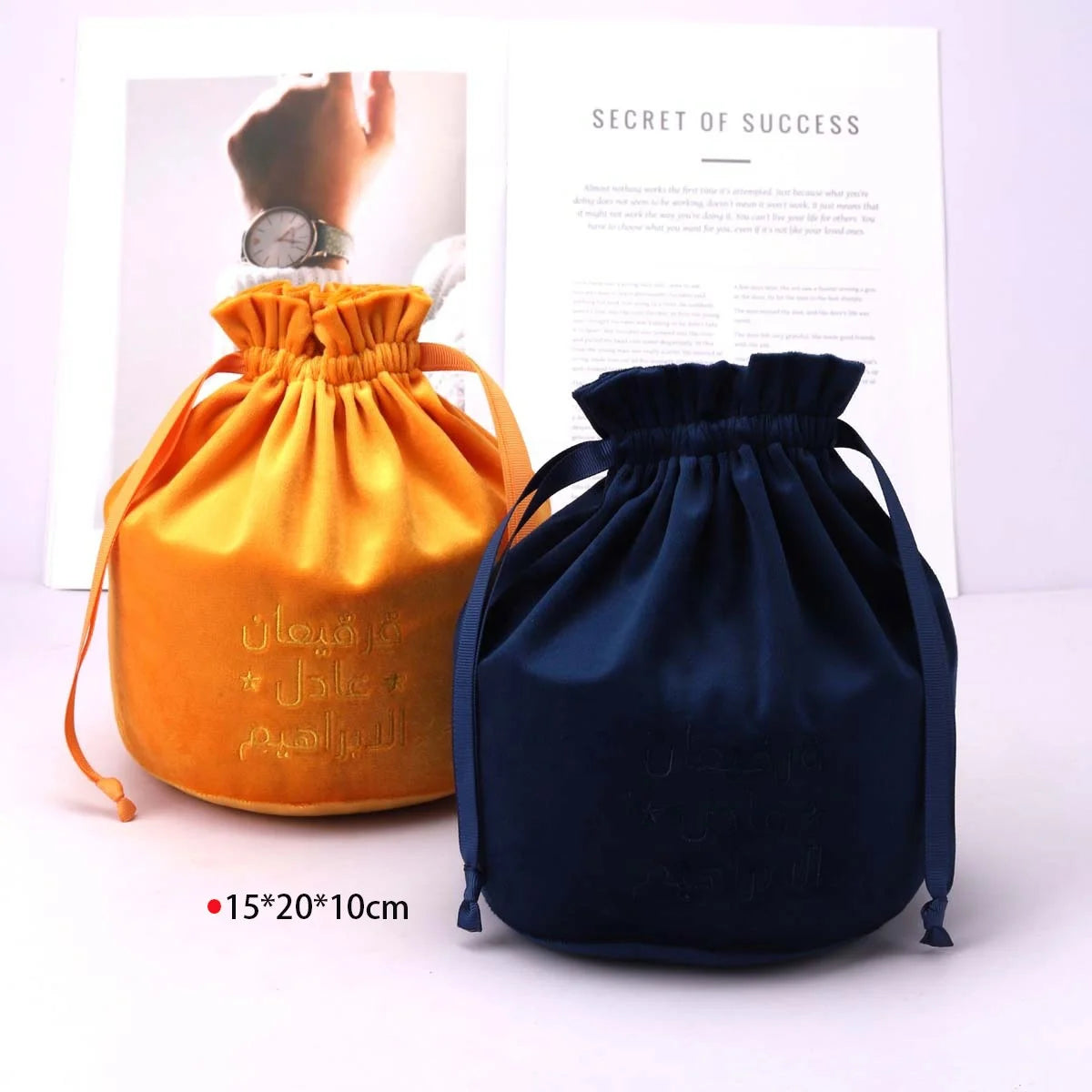 Hot Sale Round Bottom Velvet Drawstring Packaging Bag for Candle Jar High End Soft Velvet Dust Candle Pouch