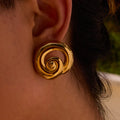 Vintage 18K Gold Stainless Steel Statement Earrings-Waterproof Conch Design Earring Trendy Glossy Spiral Hollow Out Earrings