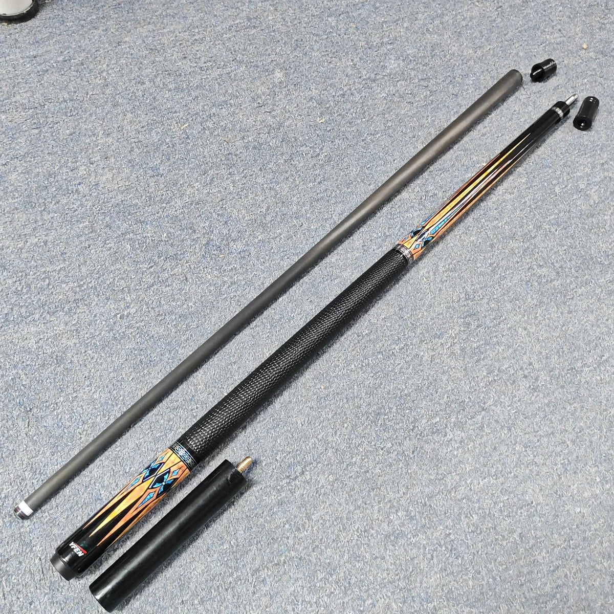 Billiard Cue 100% Real Carbon Shaft Maple Wood Butt 1/2 Pool Cue  58" Length with Extension  and Cue Joint Cover