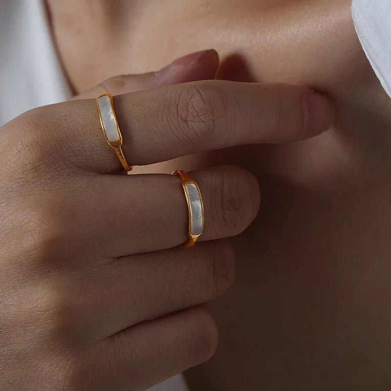 Waterproof Jewelry Fashion Rings 18k Gold Plated Stainless Steel Wedding Shell Ring for Women