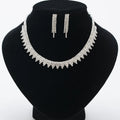2023 Women's Necklace with Small Triangles Gold Plated Spike Costume Accessories Bridal Rhinestone Crystal Jewelry for Parties