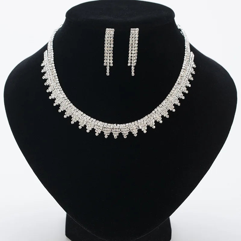 2023 Women's Necklace with Small Triangles Gold Plated Spike Costume Accessories Bridal Rhinestone Crystal Jewelry for Parties