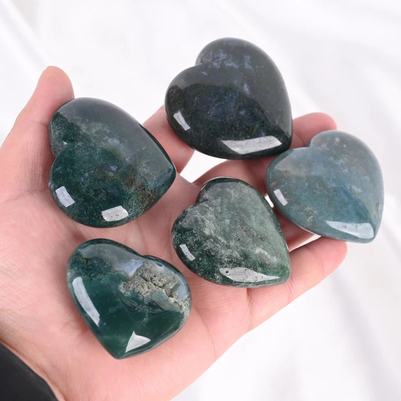 Hot Sale High Quality Healing Stone  Heart Shape Moss Agate Crystal Carvings for Home Decoration