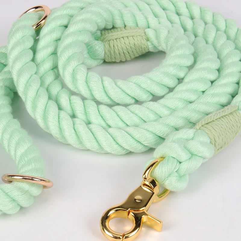 China Manufacturer Multi-Colored Durable Soft Cotton Twisted Rope Dog Lead Wholesale Braided Dog Leash