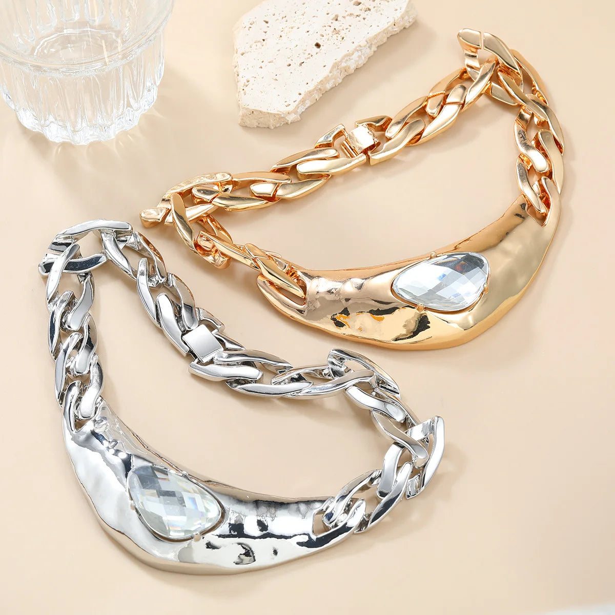 2024 Fashion Jewelry Winter New Alloy Necklaces for Women Exaggerated Punk Hip Hop Sweater Chains Choker Necklaces Gold