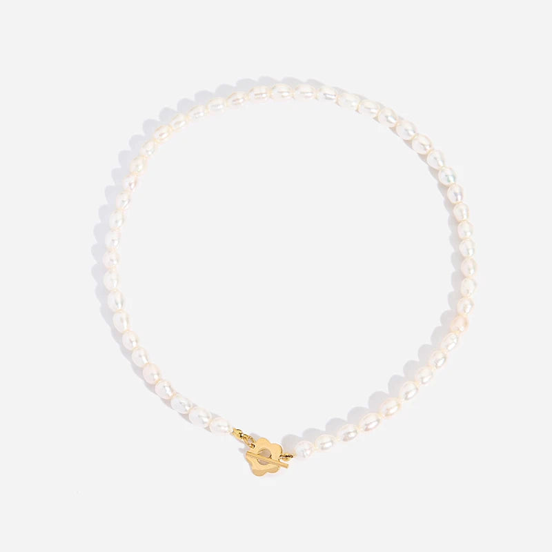 2025 New Dainty Jewelry Stainless Steel OT Buckle Flower Charm Natural Freshwater Pearl Flower Choker Necklace