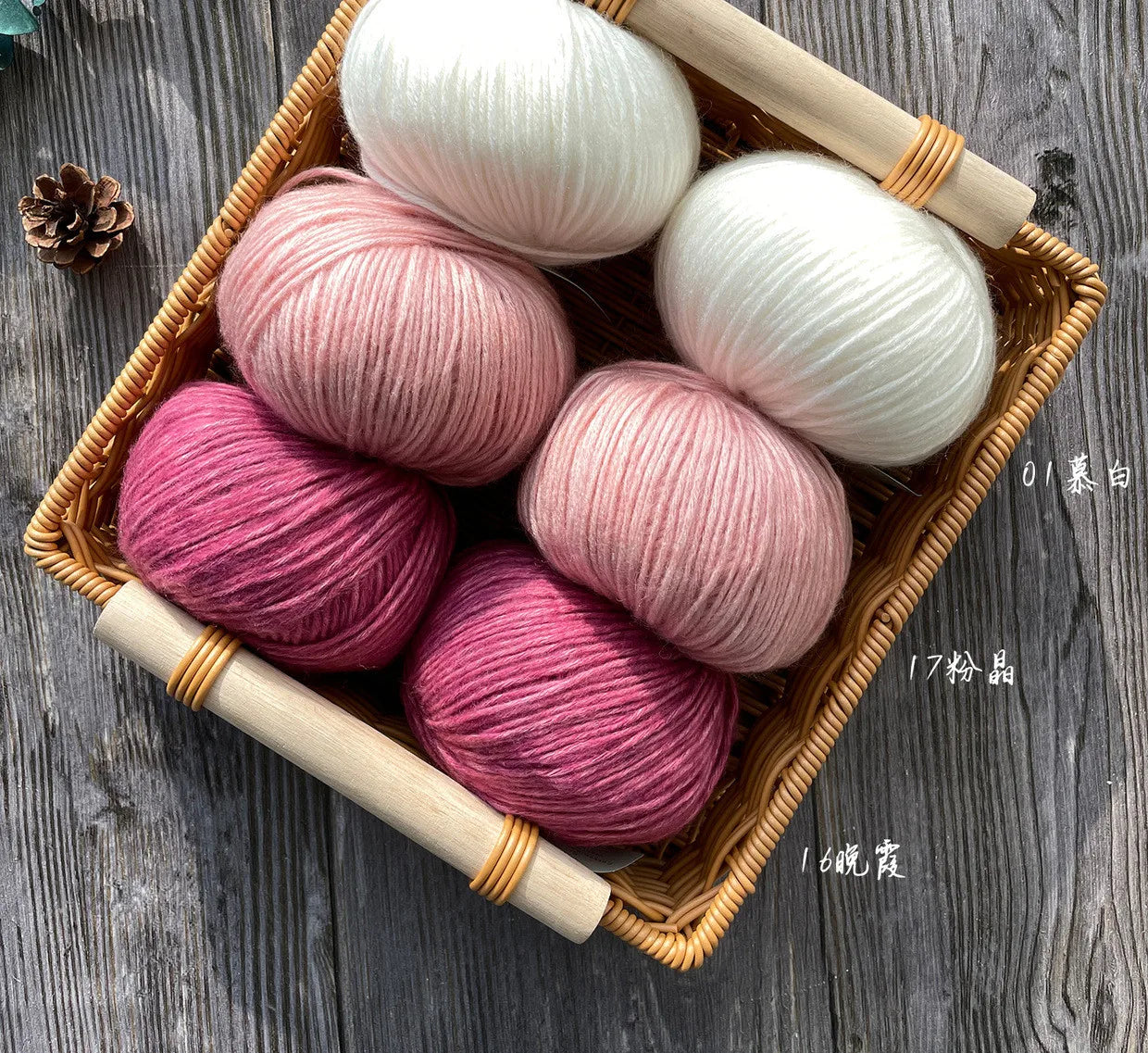 Wholesale Eco-friendly Spray Dyeing Yarn Cotton Acrylic Yarn 50g Sweater Scarf Hand Knitting Yarn
