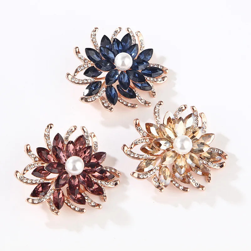 Luxurious Plated Crystal Diamond Flower Brooch Trendy Alloy Jewelry for Weddings and Parties