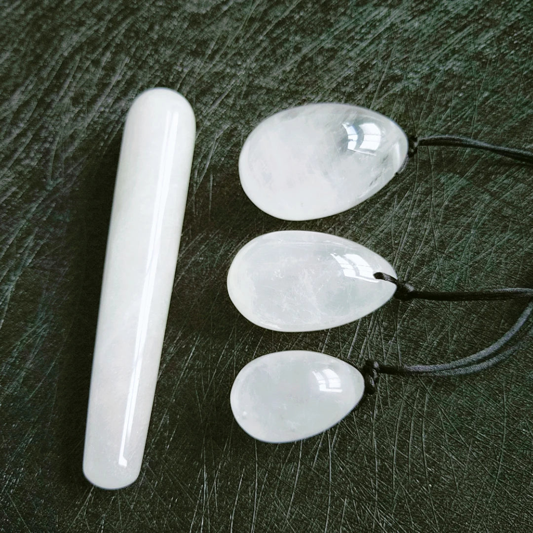 HZ Wholesale Women Pelvic Muscle Training Natural clear Quartz Yoni Eggs for 3 Sizes Gift Set