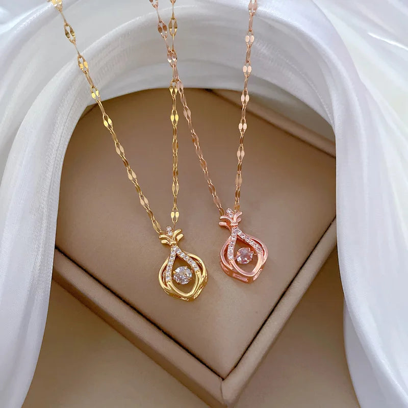 Trendy 18K Gold Plated Stainless Steel Crystal Diamond Hollow Flower Pendant Necklace for Women Girls Wedding Jewelry