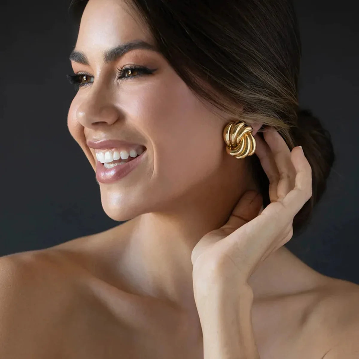 New Arrival Fashion Stud 18K PVD Gold Stainless Steel Jewelry Chunky Stud Texture Wave Earring Women Daily