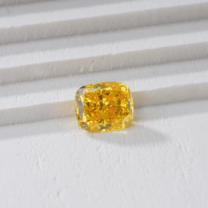 Starsgem FVY 0.4CT 0.5CT 0.8CT 1CT HPHT Diamonds Cushion Cut Yellow Color VS Clarity Lab Grown Diamond