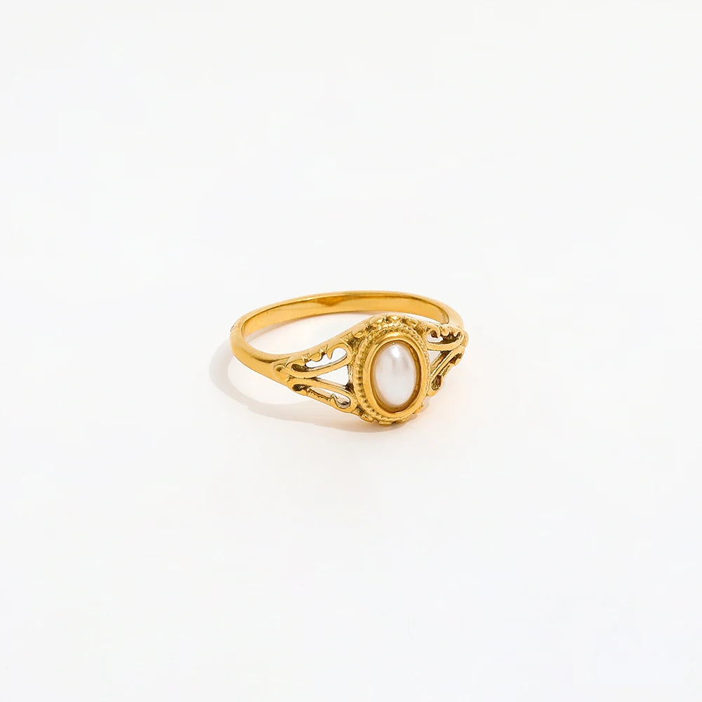 Elegant Vintage Style 18K Gold Plated Pearl Stainless Steel Rings for Women Tarnish Free Jewelry Waterproof