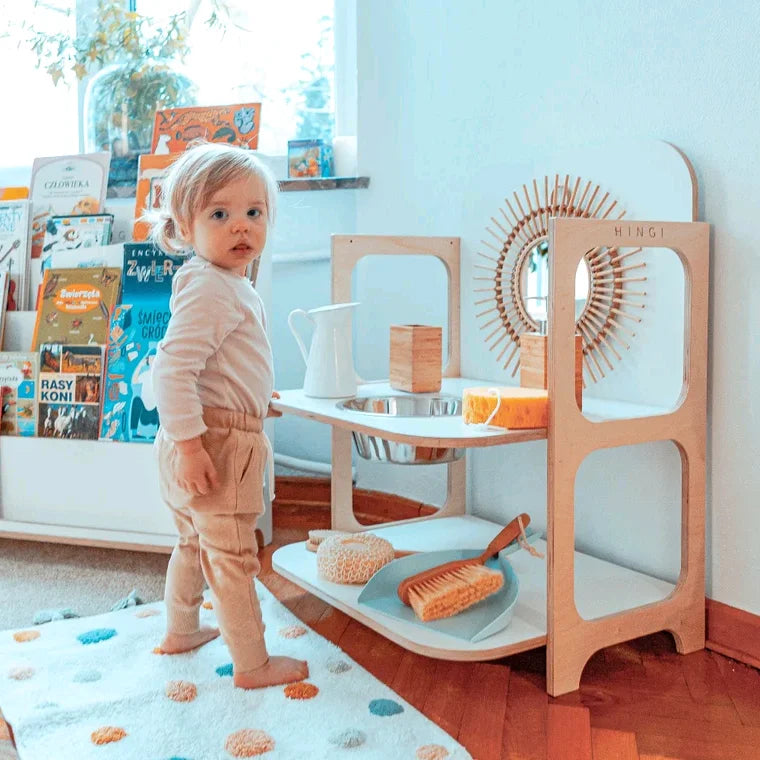 Montessori Wooden Self-Care Station Toddler Bathroom Storage Floor Stand Shelf with Washbasin for Babies Bedroom Application OEM