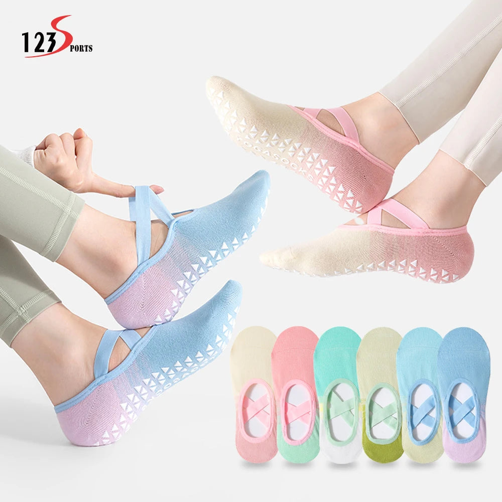 Wholesale Wicking Sweat and Non-Slip Wear Well Pilates Reformer Socks for Yoga
