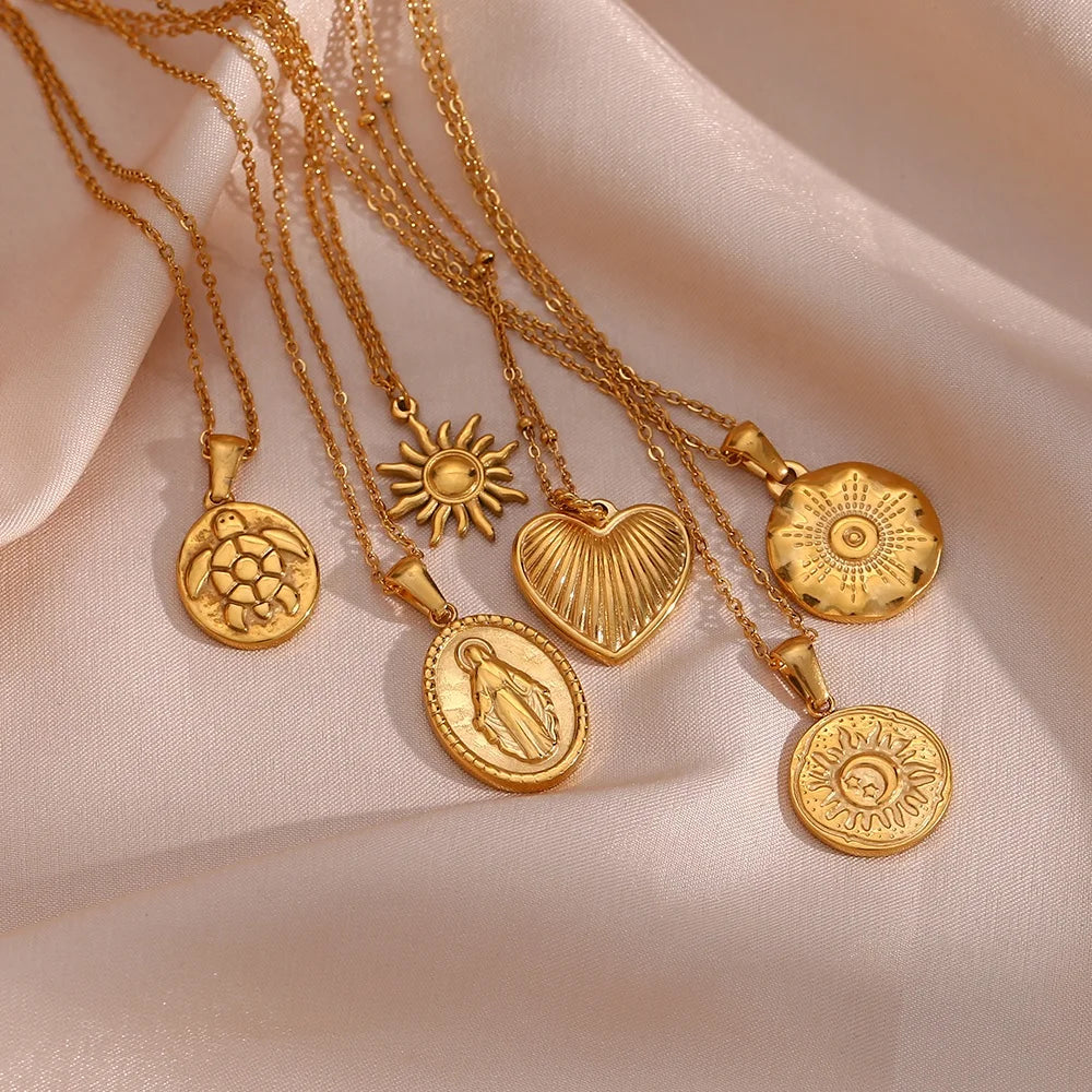 Dreamshow Tarnish Free Custom Engraved Sun Heart Disc Gold Plated Pendant Necklace 316L Stainless Steel Necklace Set