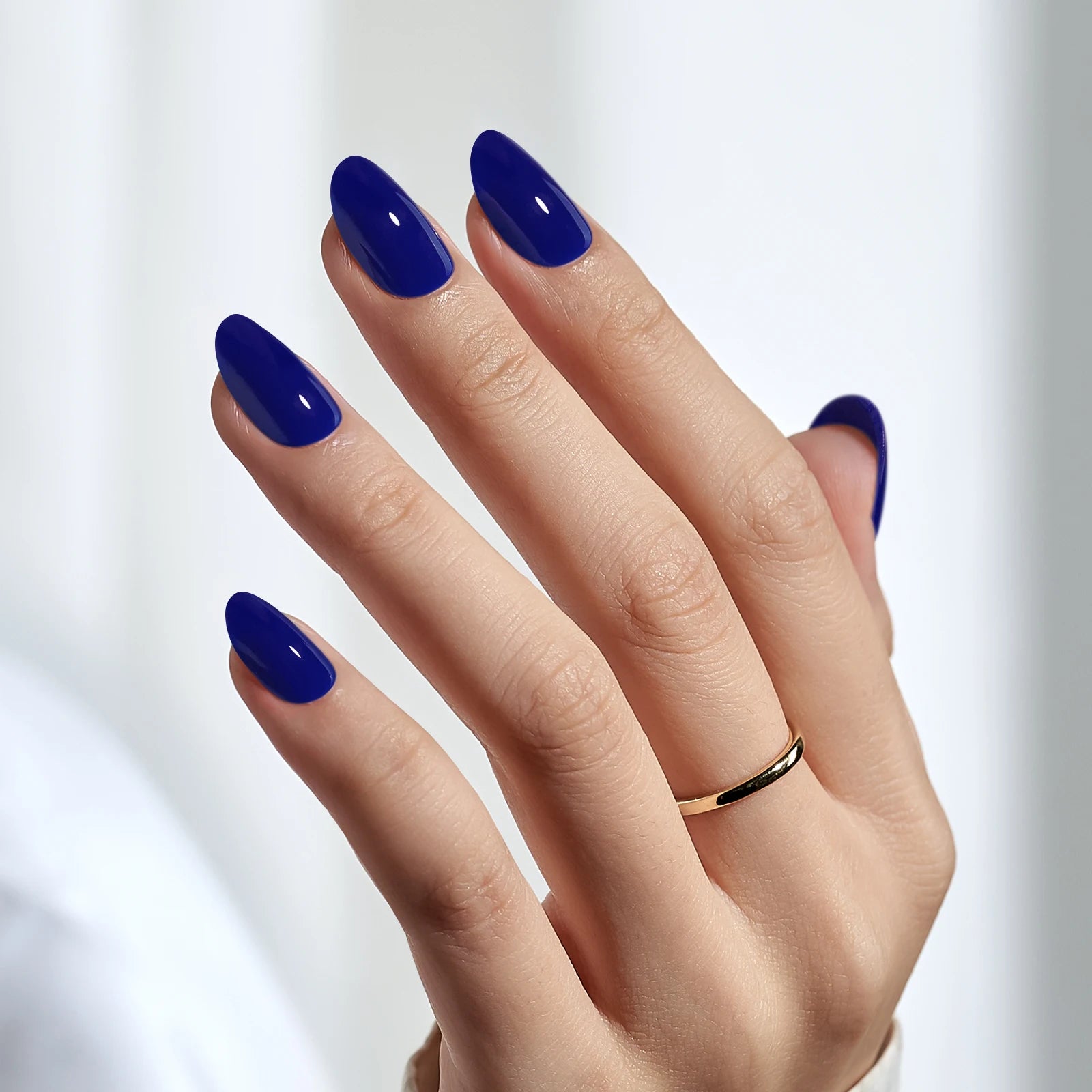 BTArtbox Wholesale Short Oval Reusable False Fake Nails With Glue Solid Color Soft Gel Navy Blue Solid Color Press on Nails