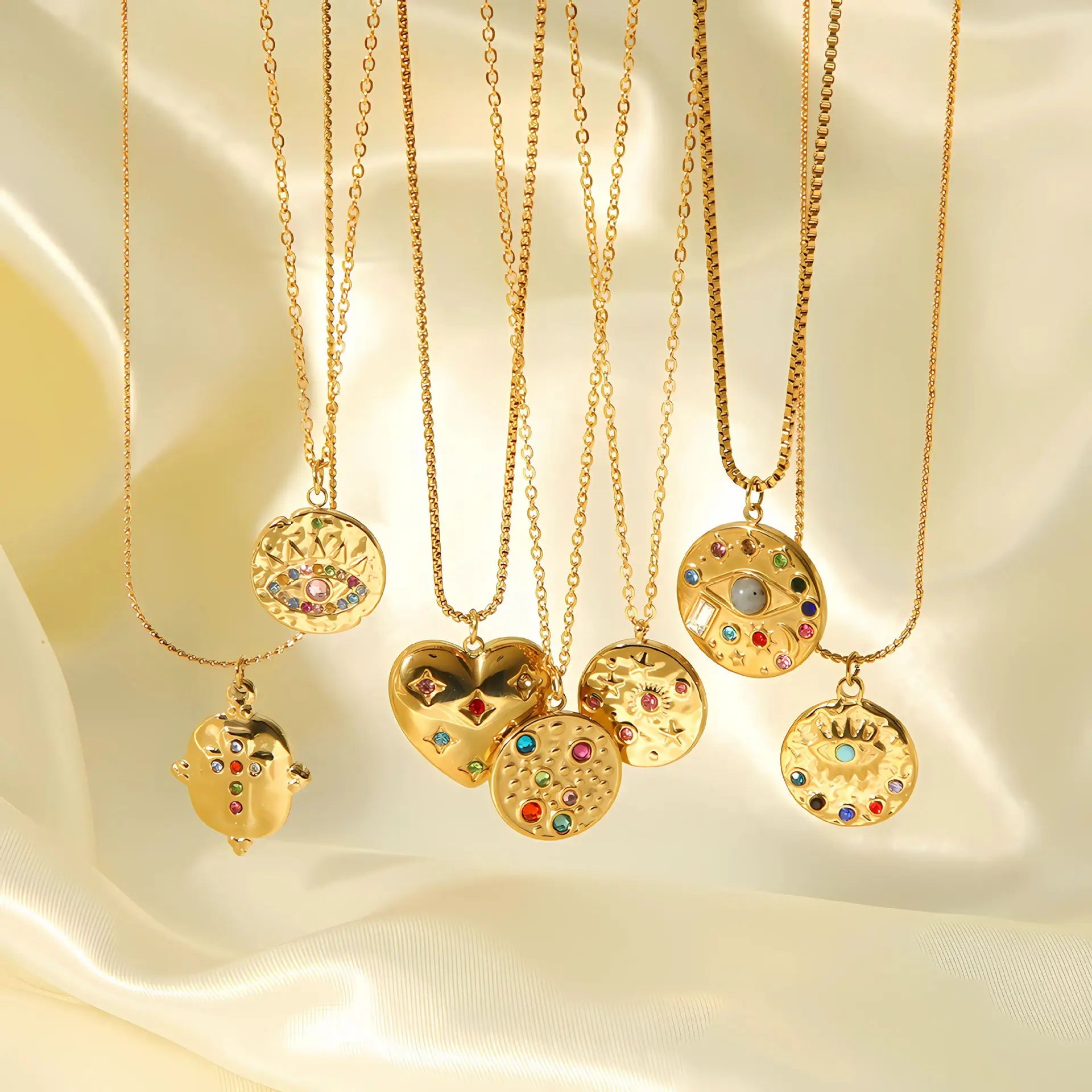Wholesale Sun Moon Star Zircon Necklace Heart Cross Round Pendant Necklace 18K Gold Plated Eye Stainless Steel Necklace