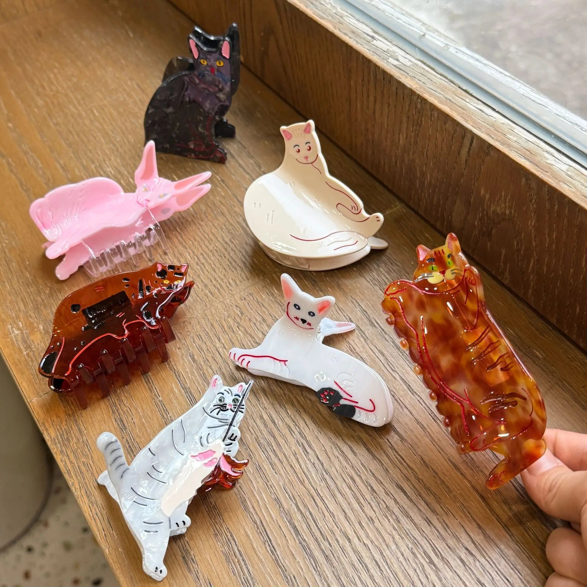 2025 Yi YHJ Women's Hair Accessories Unique Fun Custom Animal Cat Clip Cartoon Acetate Shark Clip Hair Claw Clip Woman Wholesale