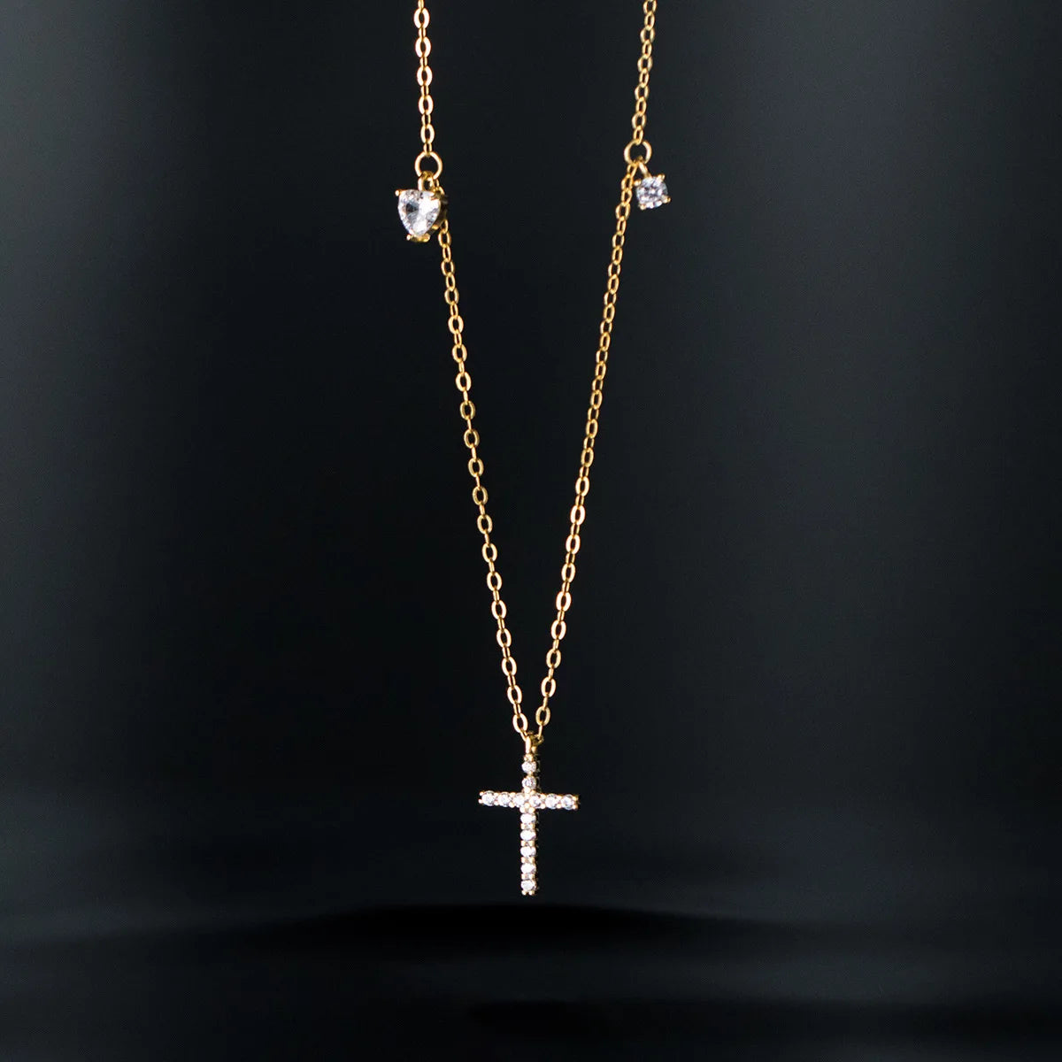 Fashion Jewelry Simple 925 Sterling Silver Cross Necklaces Water Drop Diamond 18K Gold Plated Necklaces for Women