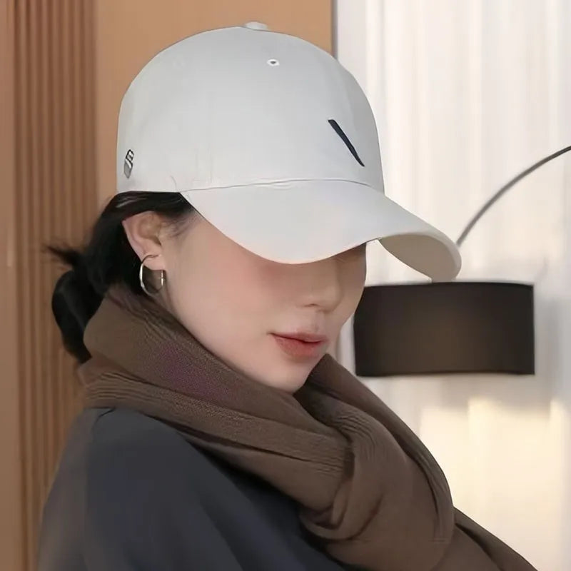Japanese & Korean Style 6-Panel Twill Cotton Sun Hat Fashionable Girls Baseball Cap with Embroidered Logo Snapback Design