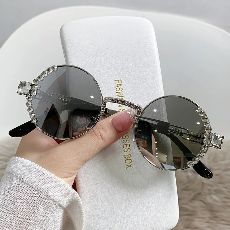 Lady Diamond Fashion Vintage Sunglasses Women Men Brand Designer Retro Diamond Round Eyeglasses Gafas De Sol Redondas