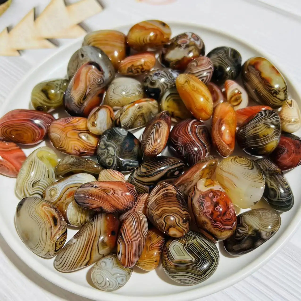 Factory Bulk Wholesale Natural Sardonyx Agate Tumbled Stone Reki Healing Quartz Crystal Crafts