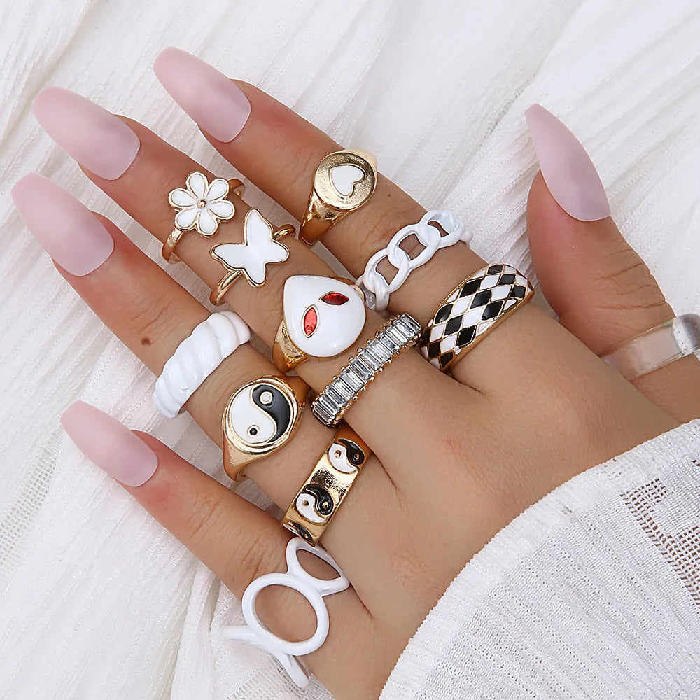 12 Pcs/set Jewelry Knuckle Ringblack And White Checkered Ring Set Love Dripping Oil Tai Chi Gossip Flower Opening Butterfly Ring