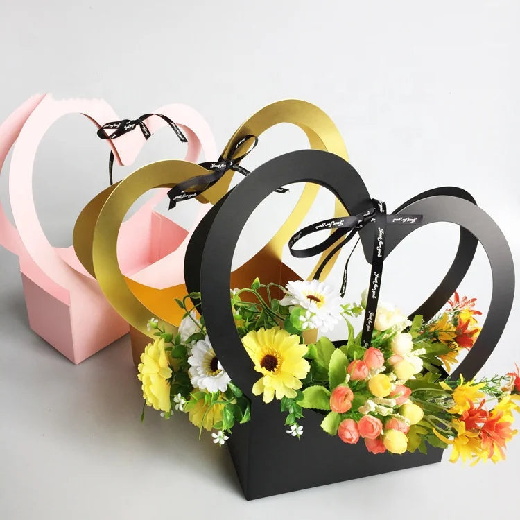 Fancy Heart shaped Roses Packaging Luxury Flower Delivery Boxes