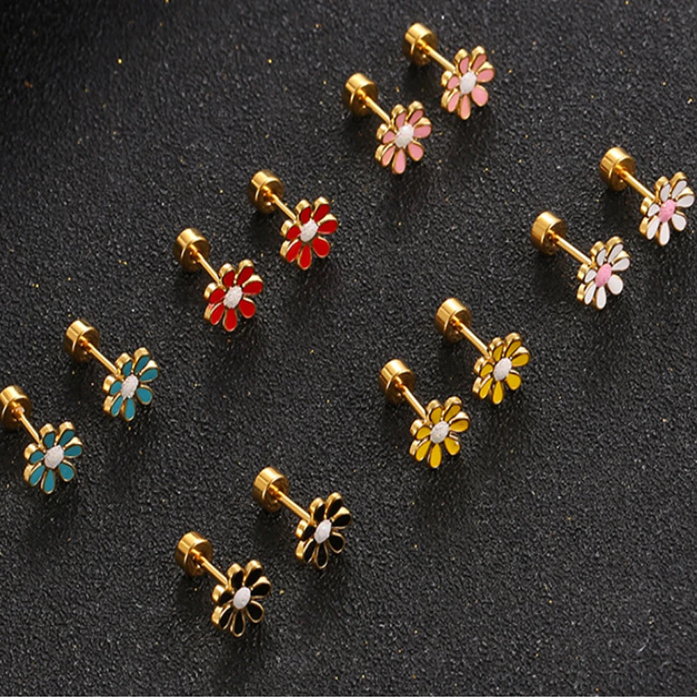 Fashion Trendy Stainless Steel Hypoallergenic Sensatitive Ears Daisy Flower Charms Stud Earrings Jewelry for Women Men