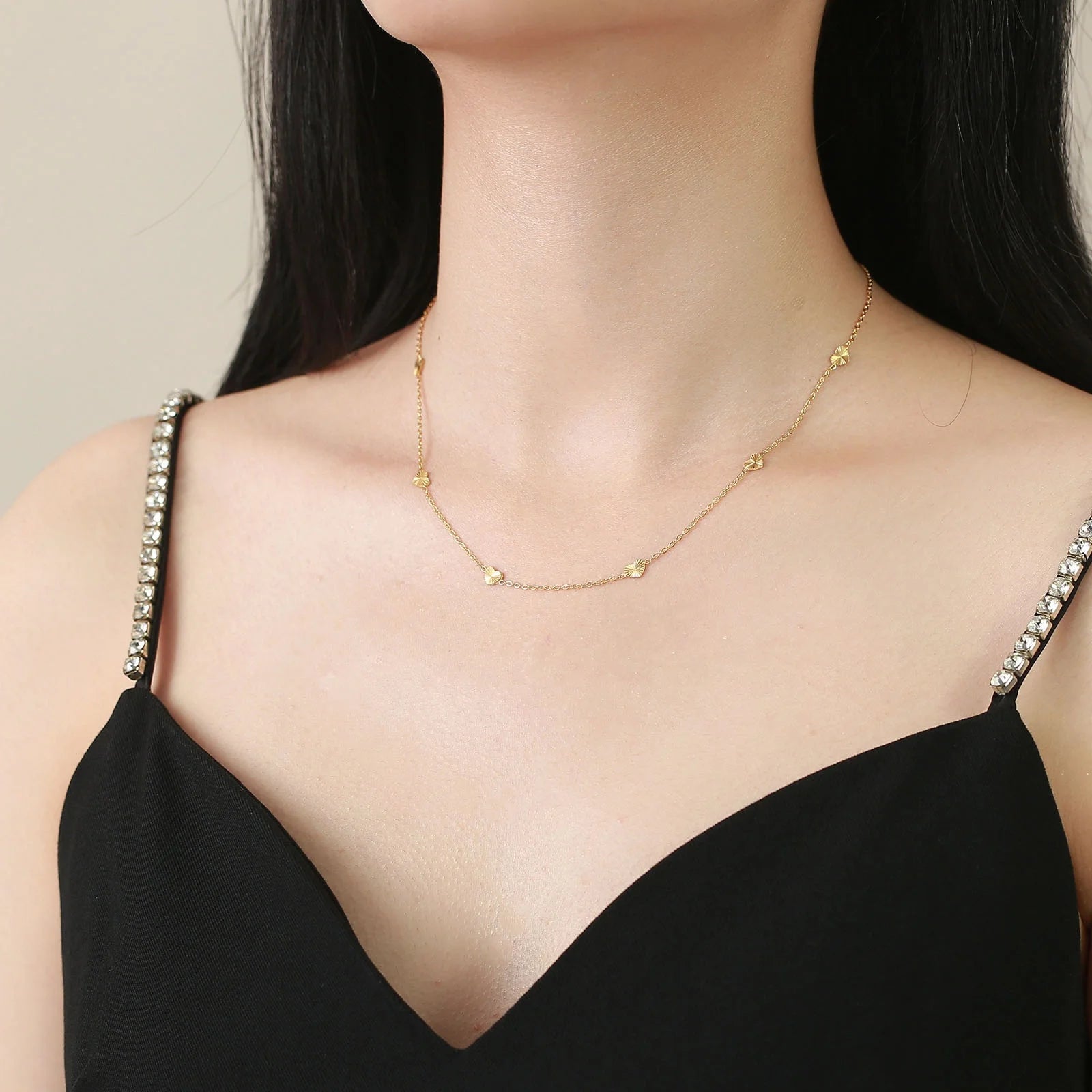 2023 Stainless Steel Heart Shape Pendant Necklace Love Heart Bead Chain Necklace for Women Girlfriend Fashion Jewelry