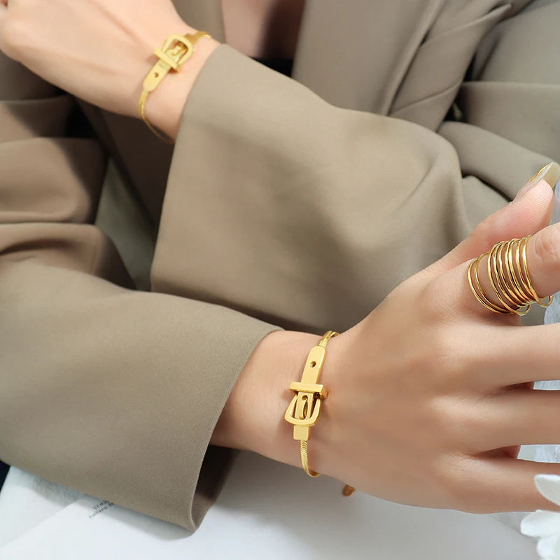 Fashionable Personality Belt Buckle Watch Strap Type Splicing Snake Bone Chain Necklace Bracelet Jewelry Set