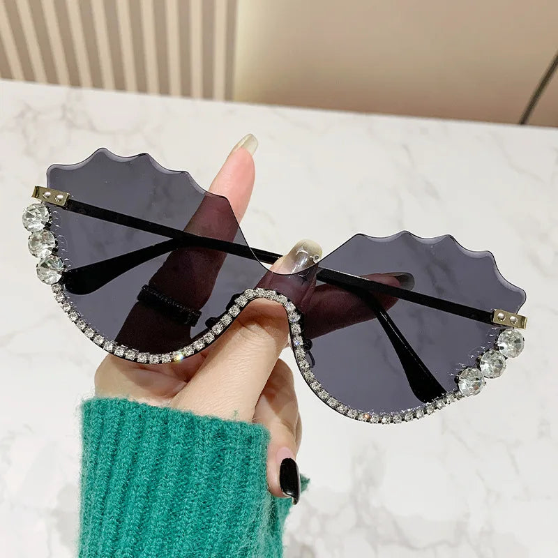 2024 New Personalized Diamonds Sunglasses Premium Women Sunglasses Wholesale Sparkling Glasses for Women