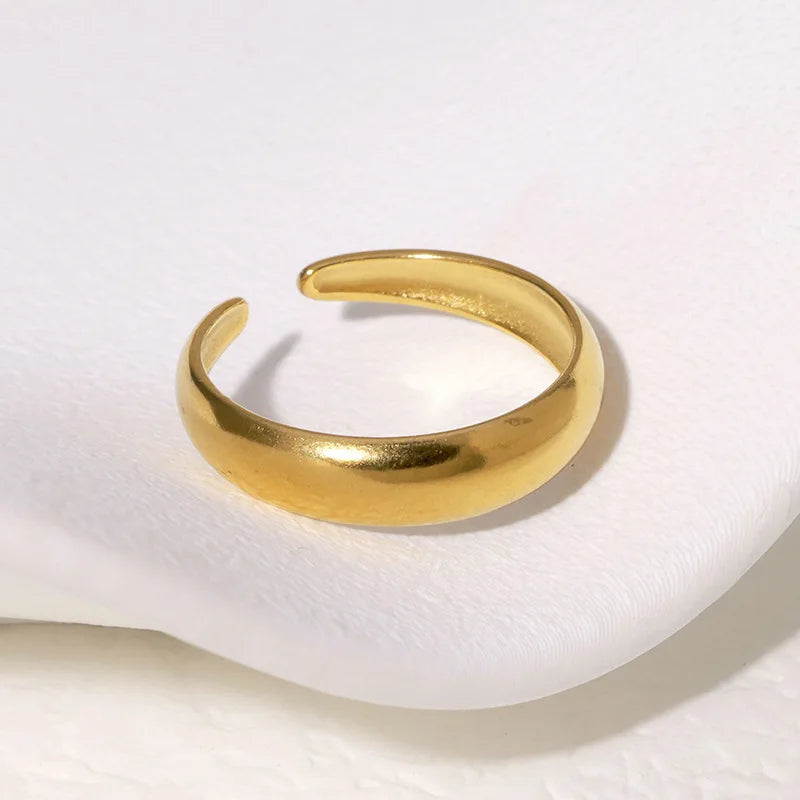 Fashion Minimalist Smooth Gold Plated Stainless Steel Rings for Women Cheap Adjustable Rings Wholesale