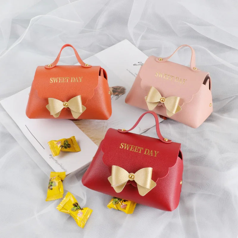 Luxury Custom  Portable Wedding Favor Candy Gift Bag Box With Bow PU Leather Bag With Handle
